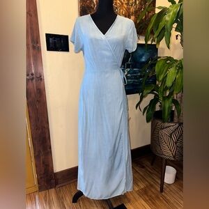 STYLE ENVY WRAP MAXI DRESS, light jeans short sleeve plunge neckline Sz L